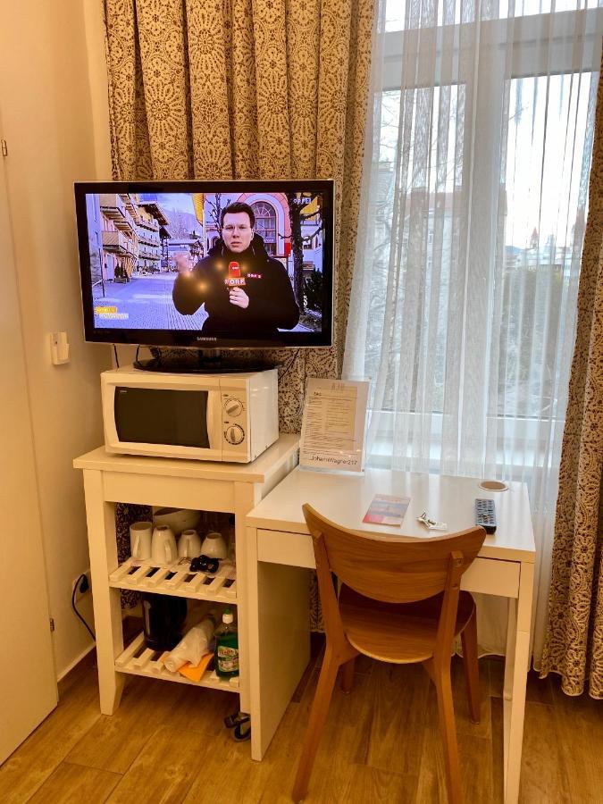 Homestay Ajo Apartments - Messe City Room - Self-Check-In *
